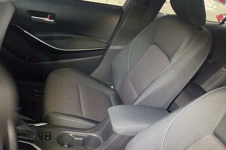 Used Toyota Corolla 2023 1.8L Smart Electric Hybrid Dual-Motor Elite Edition Interior 4