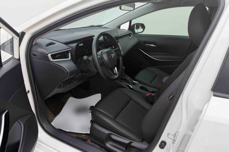 Used Toyota Corolla 2023 1.8L Smart Electric Hybrid Dual-Motor Pioneer Edition Interior 6