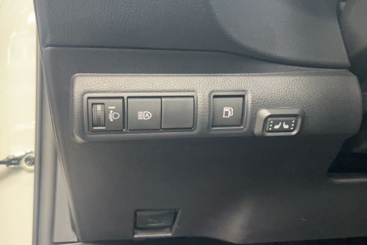 Used Toyota Corolla 2023 1.8L Smart Electric Hybrid Dual-Motor Elite Edition Interior 6