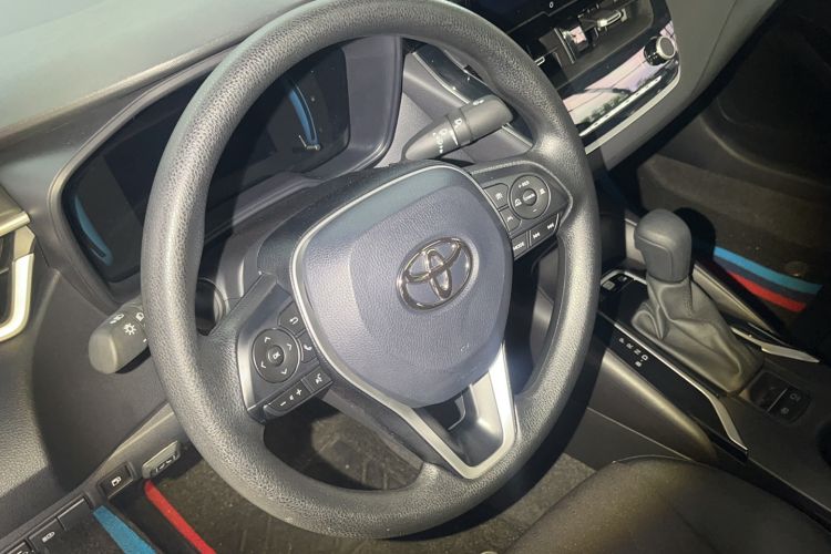 Used Toyota Corolla 2023 1.8L Smart Electric Hybrid Dual-Motor Elite Edition Interior 7