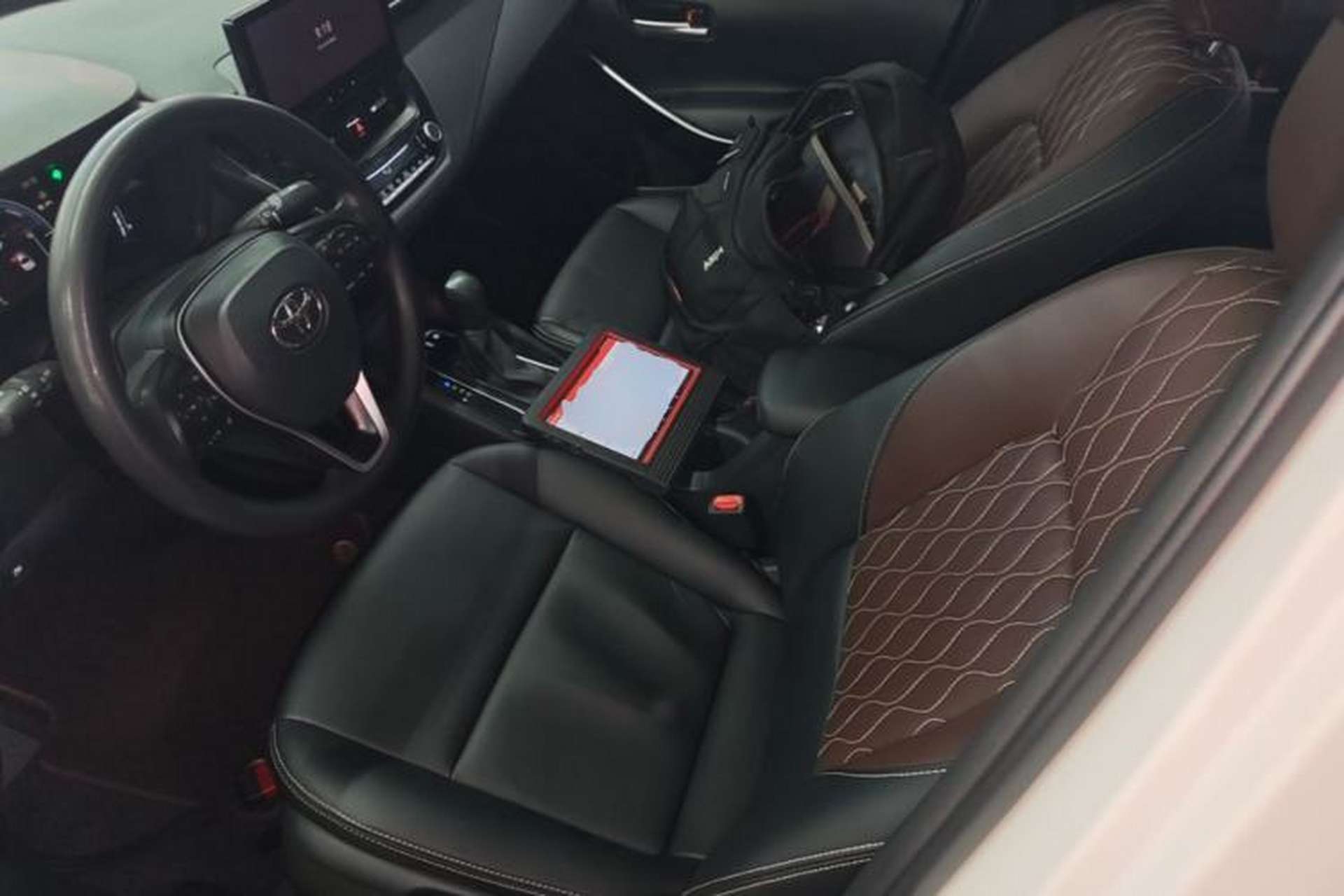 Used Toyota Corolla 2023 1.8L Smart Electric Hybrid Dual-Motor Elite Edition Left Front Seat