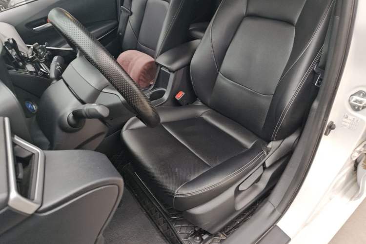 Used Toyota Corolla 2023 1.8L Smart Electric Hybrid Dual-Motor Pioneer Edition Left Front Seat