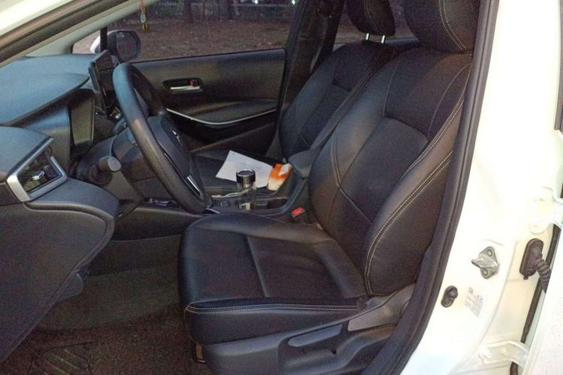 Used Toyota Corolla 2023 1.8L Smart Electric Hybrid Dual-Motor Elite Edition Left Front Seat