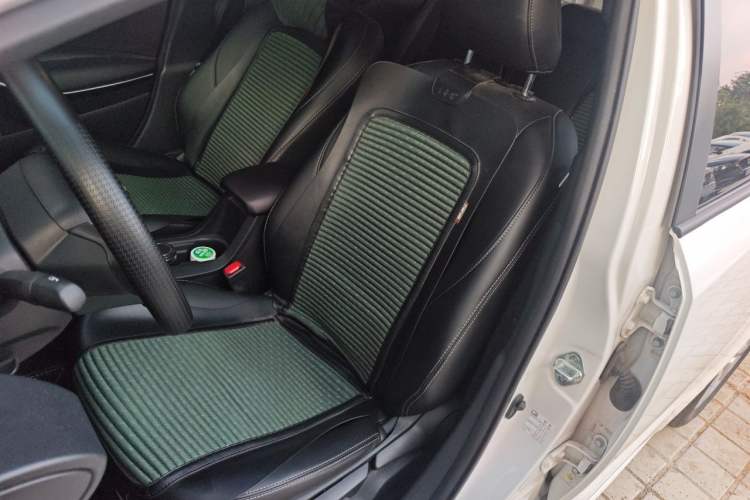 Used Toyota Corolla 2023 1.8L Smart Electric Hybrid Dual-Motor Elite Edition Left Front Seat