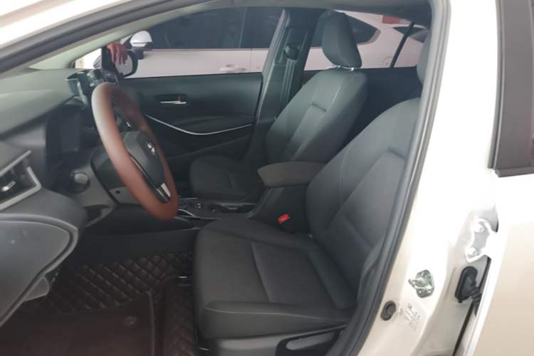Used Toyota Corolla 2023 1.8L Smart Electric Hybrid Dual-Motor Elite Edition Left Front Seat