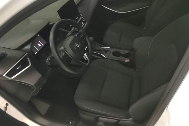 Used Toyota Corolla 2023 1.8L Smart Electric Hybrid Dual-Motor Elite Edition Left Front Seat