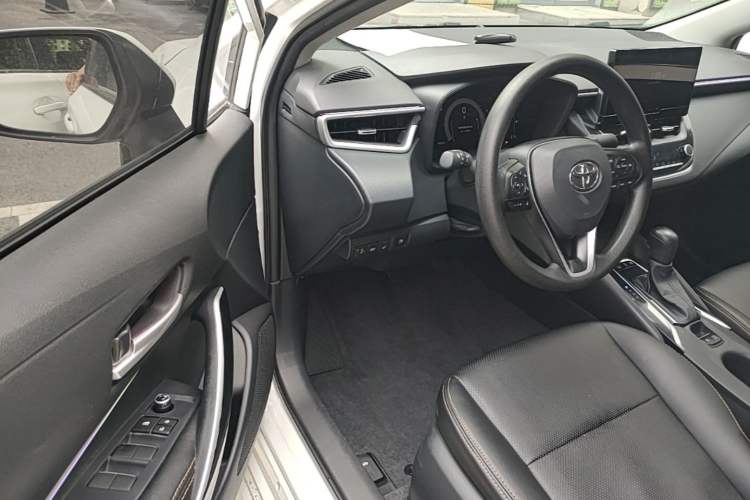 Used Toyota Corolla 2023 1.8L Smart Electric Hybrid Dual-Motor Elite Edition Left Front Seat