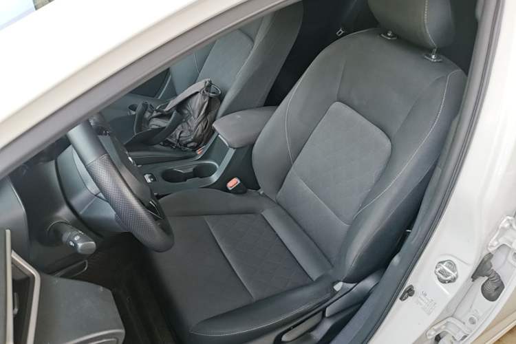 Used Toyota Corolla 2023 1.8L Smart Electric Hybrid Dual-Motor Pioneer Edition Left Front Seat