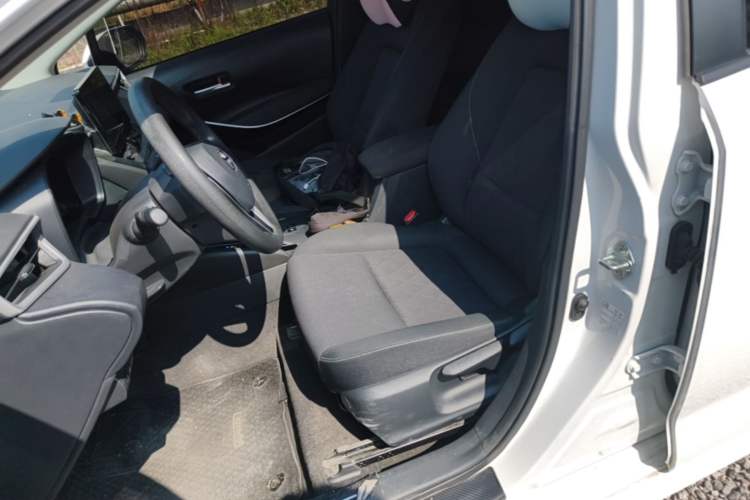 Used Toyota Corolla 2023 1.8L Smart Electric Hybrid Dual-Motor Pioneer Edition Left Front Seat