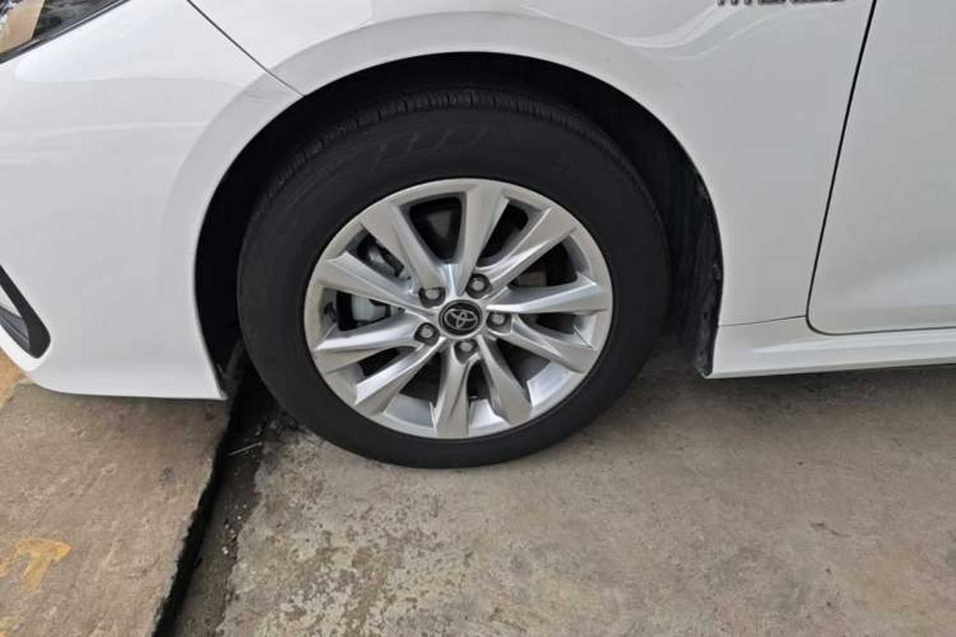 Used Toyota Corolla 2023 1.8L Smart Electric Hybrid Dual-Motor Elite Edition Left Front Wheel Hub