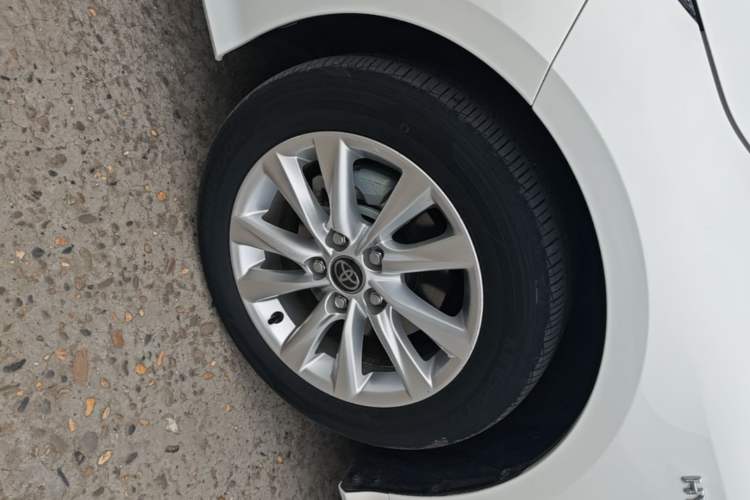 Used Toyota Corolla 2023 1.8L Smart Electric Hybrid Dual-Motor Elite Edition Left Front Wheel Hub
