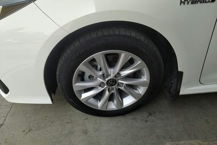 Used Toyota Corolla 2023 1.8L Smart Electric Hybrid Dual-Motor Elite Edition Left Front Wheel Hub