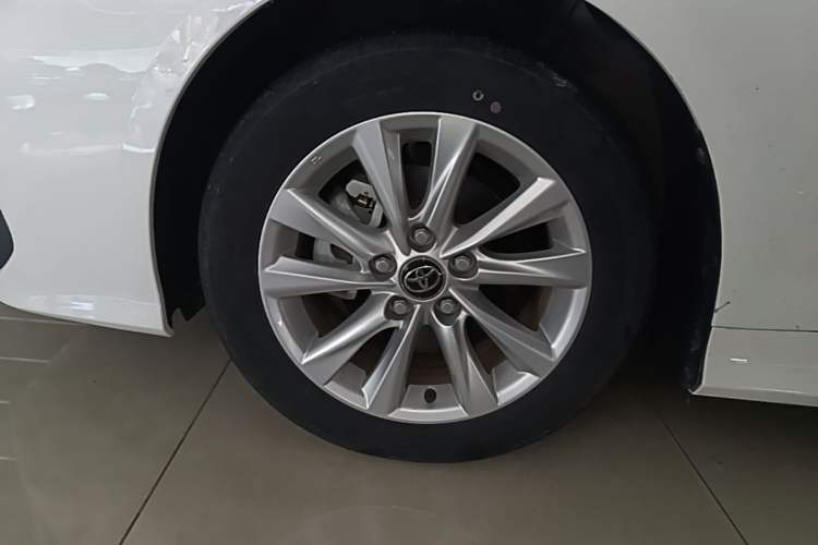 Used Toyota Corolla 2023 1.8L Smart Electric Hybrid Dual-Motor Elite Edition Left Front Wheel Hub