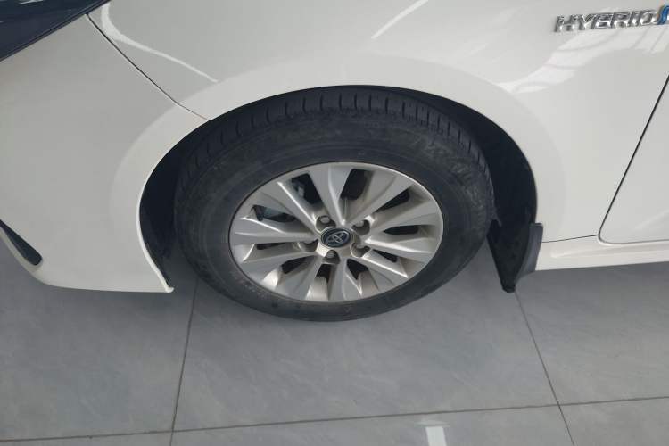 Used Toyota Corolla 2023 1.8L Smart Electric Hybrid Dual-Motor Pioneer Edition Left Front Wheel Hub