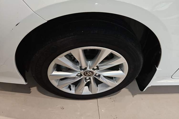 Used Toyota Corolla 2023 1.2T Elite Edition Left Front Wheel Hub