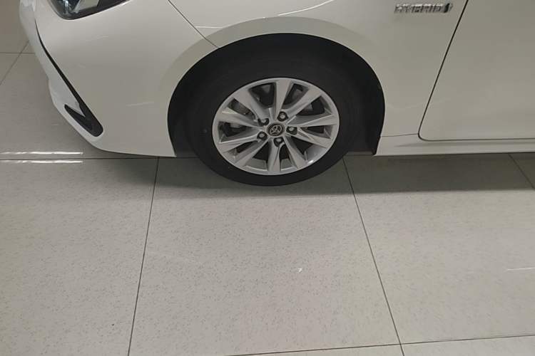 Used Toyota Corolla 2023 1.8L Smart Electric Hybrid Dual-Motor Elite Edition Left Front Wheel Hub