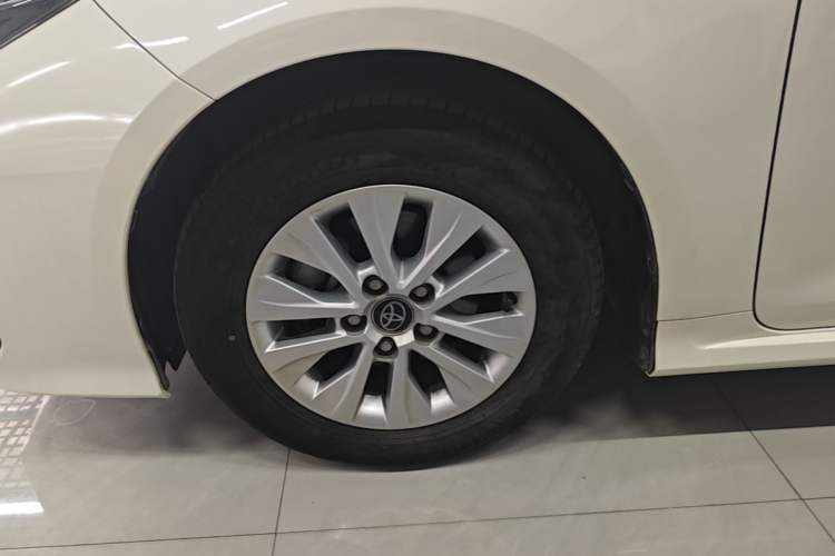 Used Toyota Corolla 2023 1.8L Smart Electric Hybrid Dual-Motor Pioneer Edition Left Front Wheel Hub