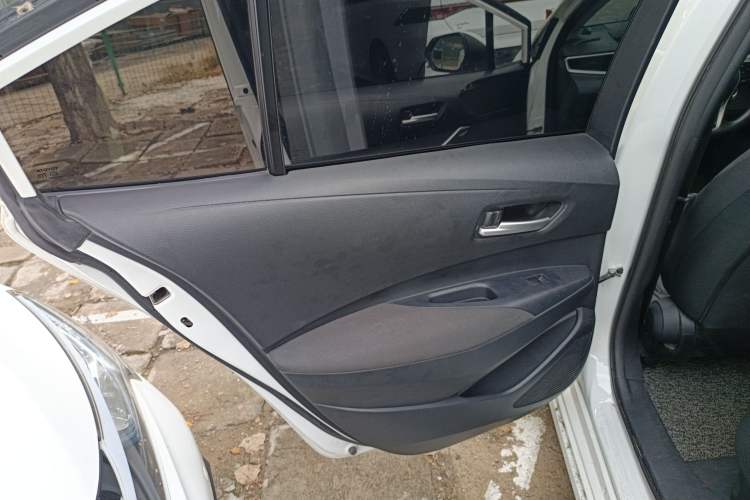 Used Toyota Corolla 2023 1.8L Smart Electric Hybrid Dual-Motor Pioneer Edition Left Rear Door Interior