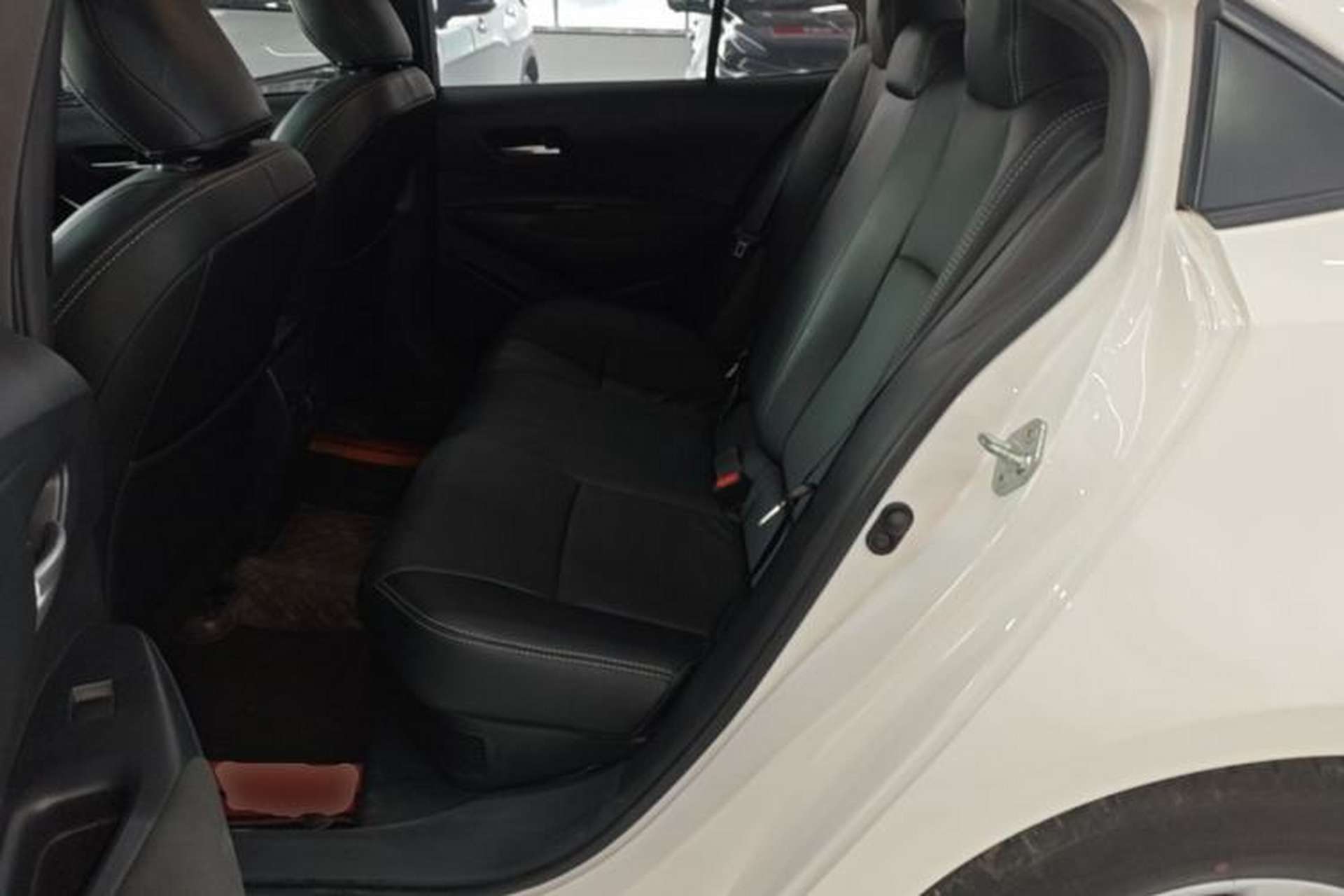 Used Toyota Corolla 2023 1.8L Smart Electric Hybrid Dual-Motor Pioneer Edition Left Rear Seat