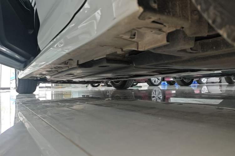Used Toyota Corolla 2023 1.8L Smart Electric Hybrid Dual-Motor Pioneer Edition Left Side Sill