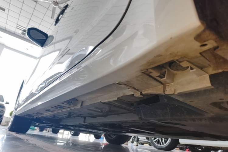 Used Toyota Corolla 2023 1.8L Smart Electric Hybrid Dual-Motor Elite Edition Left Side Sill