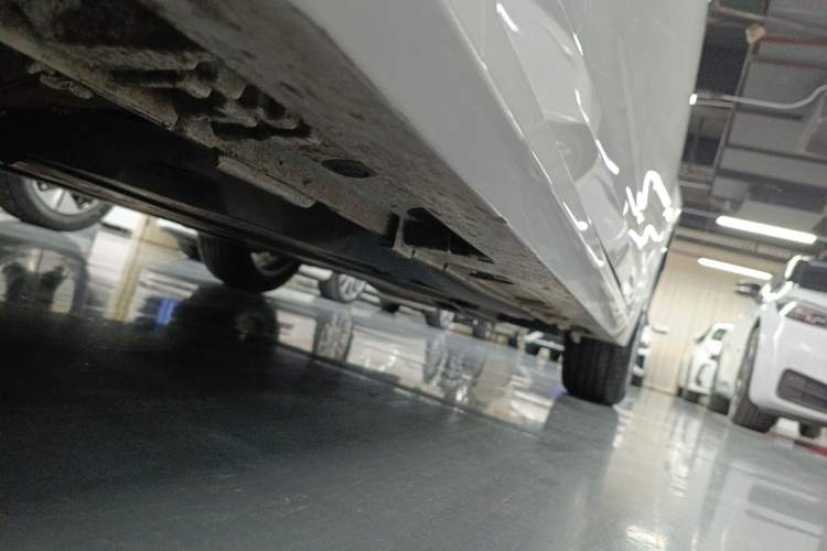 Used Toyota Corolla 2023 1.8L Smart Electric Hybrid Dual-Motor Elite Edition Left Side Sill