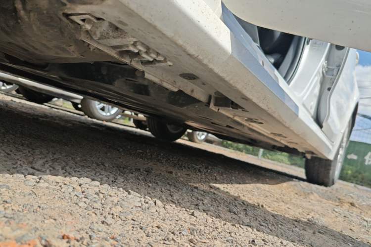 Used Toyota Corolla 2023 1.8L Smart Electric Hybrid Dual-Motor Pioneer Edition Left Side Sill