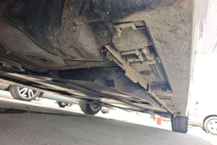 Used Toyota Corolla 2023 1.8L Smart Electric Hybrid Dual-Motor Elite Edition Left Side Sill