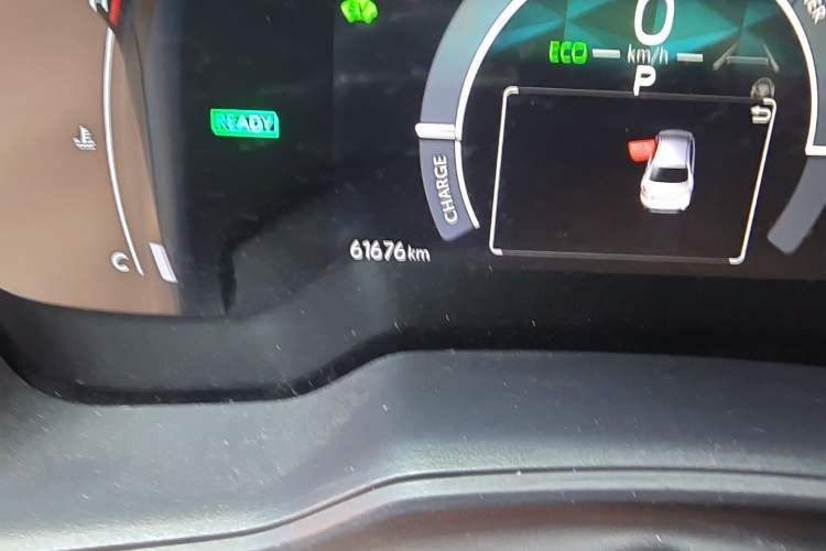Used Toyota Corolla 2023 1.8L Smart Electric Hybrid Dual-Motor Pioneer Edition Odometer Close Up