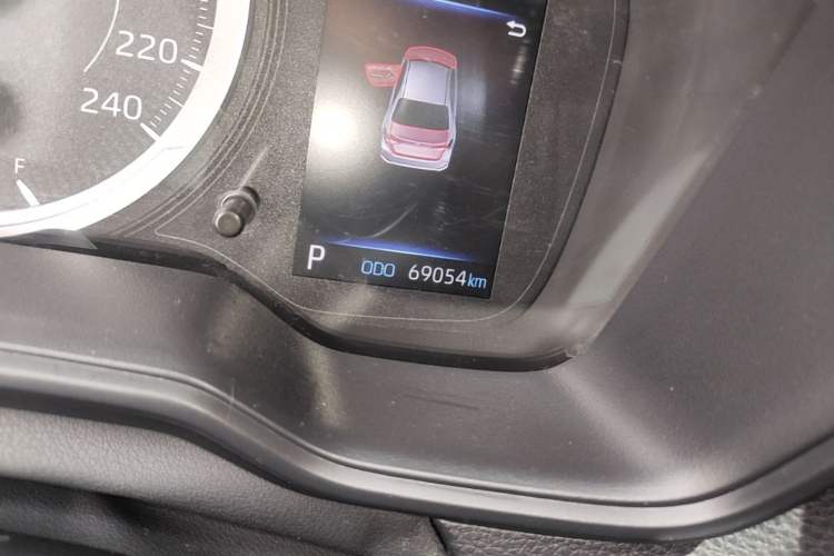 Used Toyota Corolla 2023 1.2T Elite Edition Odometer Close Up