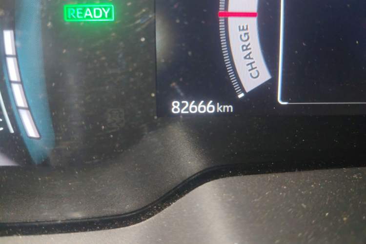 Used Toyota Corolla 2023 1.8L Smart Electric Hybrid Dual-Motor Pioneer Edition Odometer Close Up