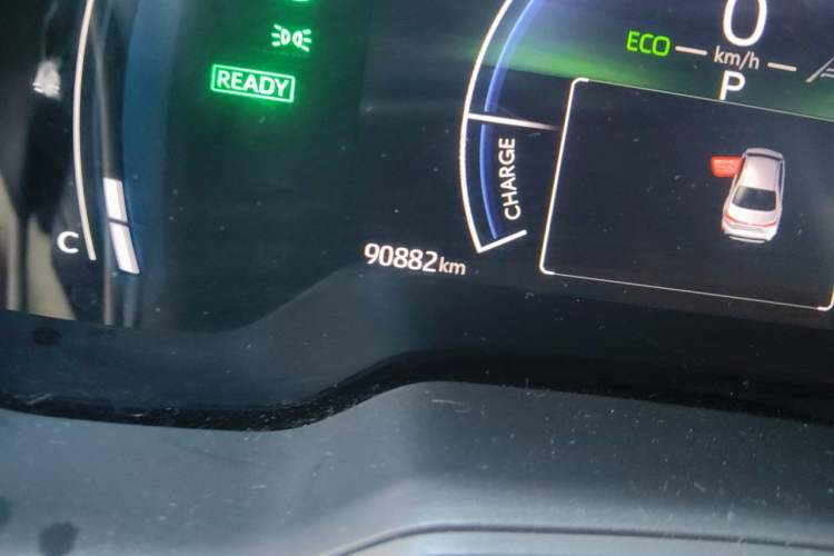 Used Toyota Corolla 2023 1.8L Smart Electric Hybrid Dual-Motor Pioneer Edition Odometer Close Up