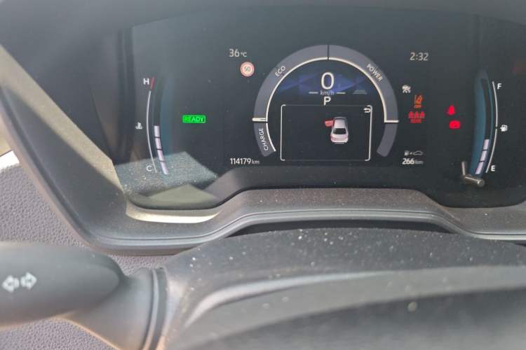Used Toyota Corolla 2023 1.8L Smart Electric Hybrid Dual-Motor Pioneer Edition Odometer Close Up