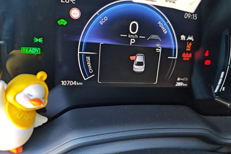 Used Toyota Corolla 2023 1.8L Smart Electric Hybrid Dual-Motor Elite Edition Odometer Close Up