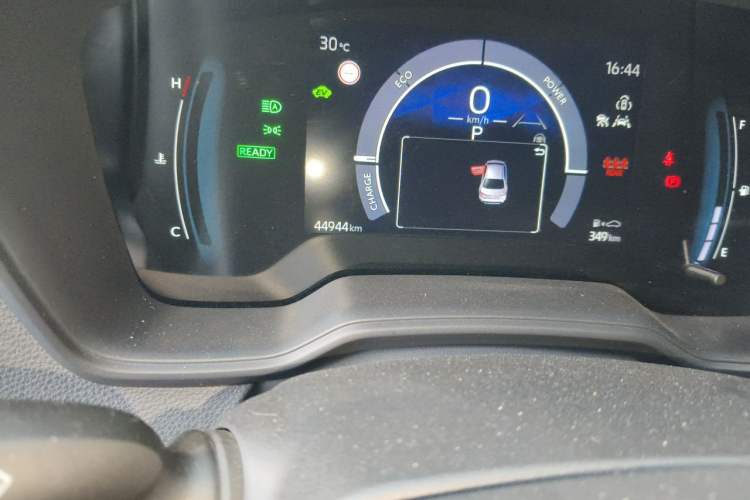 Used Toyota Corolla 2023 1.8L Smart Electric Hybrid Dual-Motor Elite Edition Odometer Close Up
