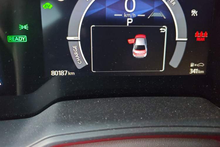 Used Toyota Corolla 2023 1.8L Smart Electric Hybrid Dual-Motor Elite Edition Odometer Close Up