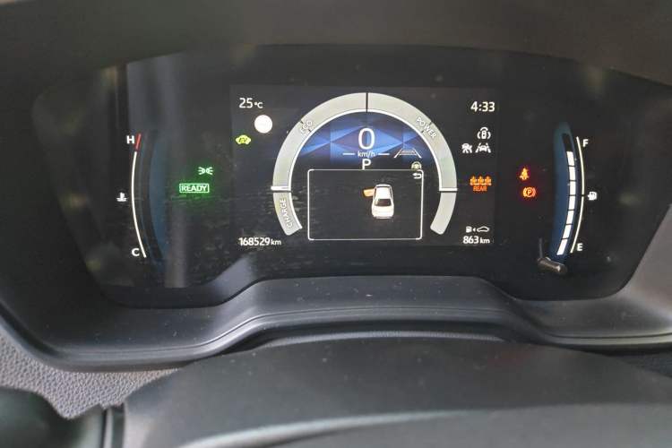 Used Toyota Corolla 2023 1.8L Smart Electric Hybrid Dual-Motor Pioneer Edition Odometer Close Up