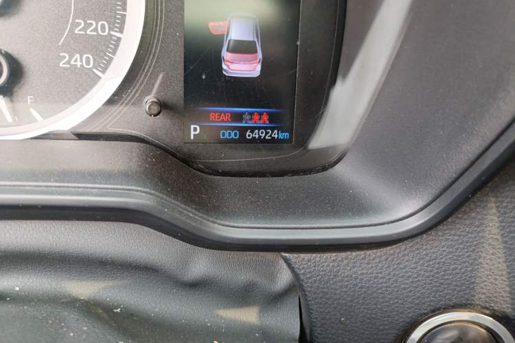 Used Toyota Corolla 2023 1.2T Elite Edition Odometer Close Up