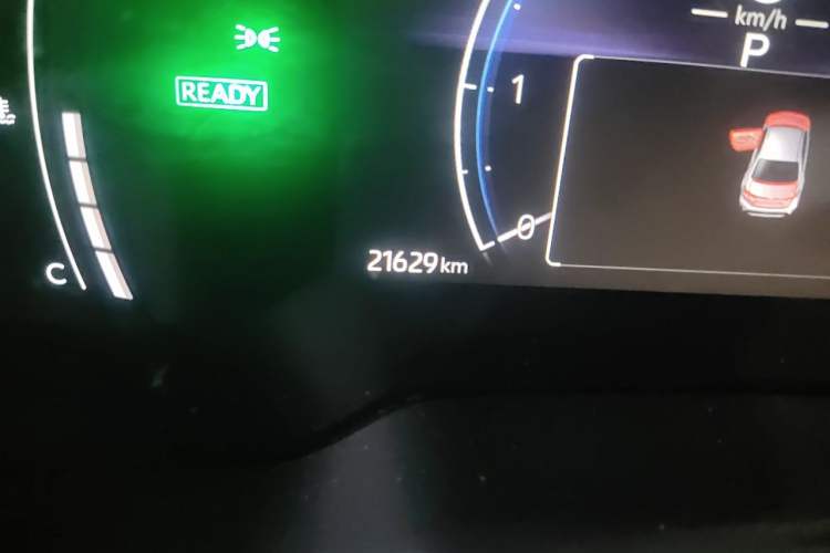 Used Toyota Corolla 2023 1.8L Smart Electric Hybrid Dual-Motor Elite Edition Odometer Close Up