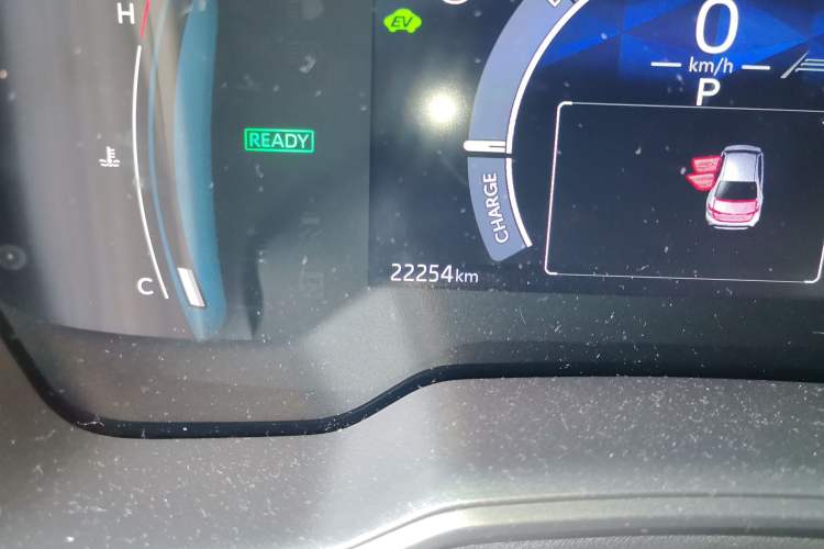 Used Toyota Corolla 2023 1.8L Smart Electric Hybrid Dual-Motor Pioneer Edition Odometer Close Up