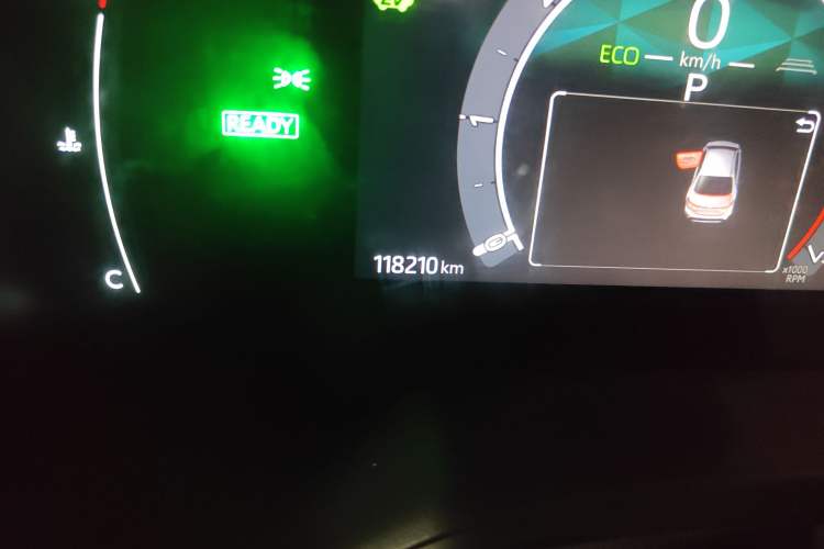 Used Toyota Corolla 2023 1.8L Smart Electric Hybrid Dual-Motor Pioneer Edition Odometer Close Up