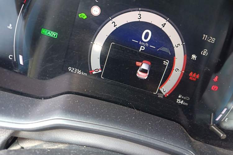 Used Toyota Corolla 2023 1.8L Smart Electric Hybrid Dual-Motor Elite Edition Odometer Close Up