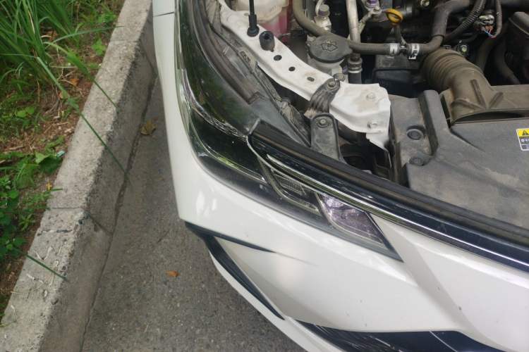 Used Toyota Corolla 2023 1.8L Smart Electric Hybrid Dual-Motor Elite Edition Right Front Headlight