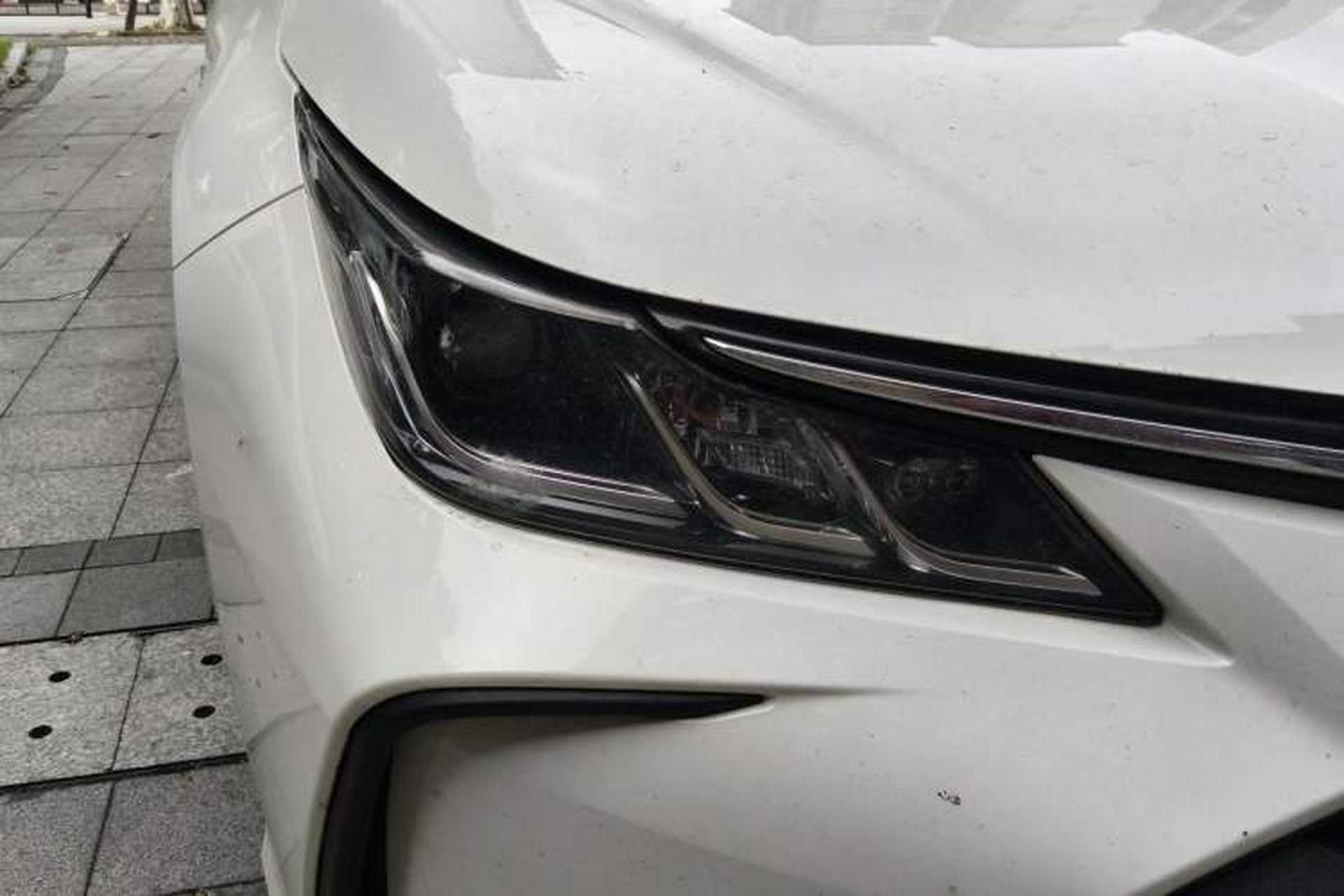 Used Toyota Corolla 2023 1.8L Smart Electric Hybrid Dual-Motor Pioneer Edition Right Front Headlight