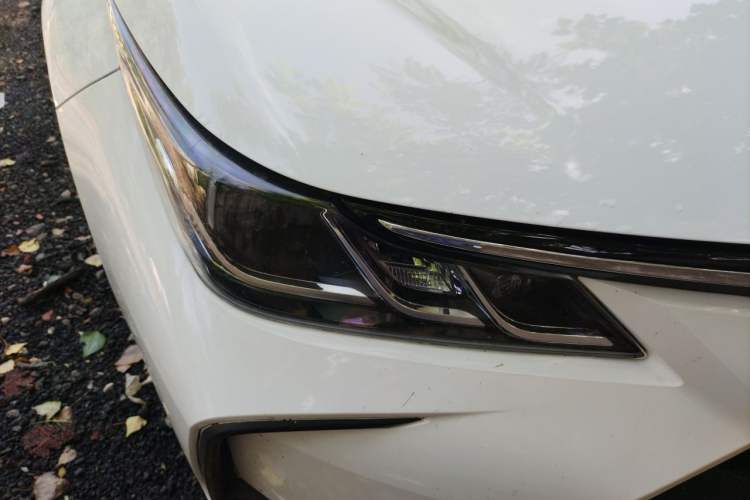 Used Toyota Corolla 2023 1.8L Smart Electric Hybrid Dual-Motor Pioneer Edition Right Front Headlight