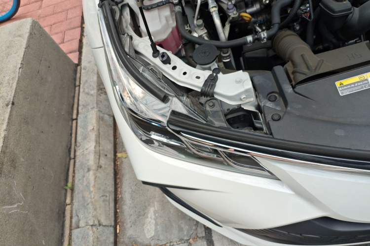 Used Toyota Corolla 2023 1.8L Smart Electric Hybrid Dual-Motor Pioneer Edition Right Front Headlight