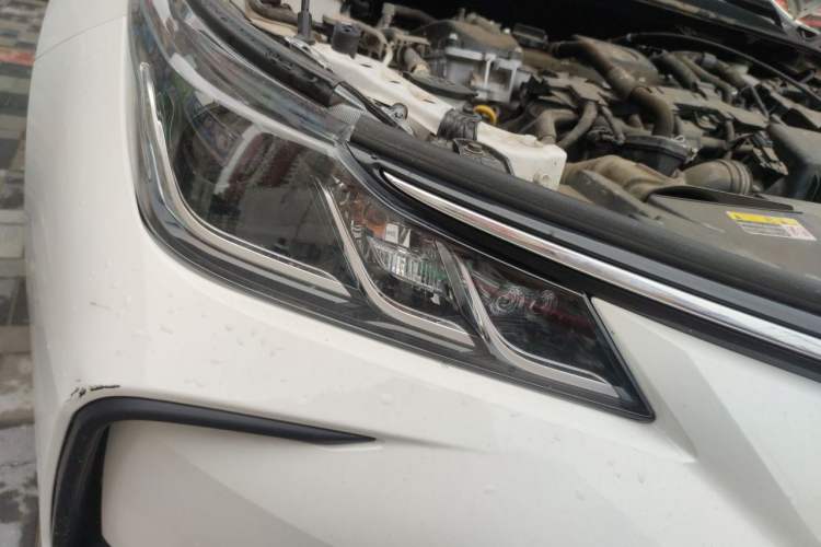 Used Toyota Corolla 2023 1.8L Smart Electric Hybrid Dual-Motor Pioneer Edition Right Front Headlight