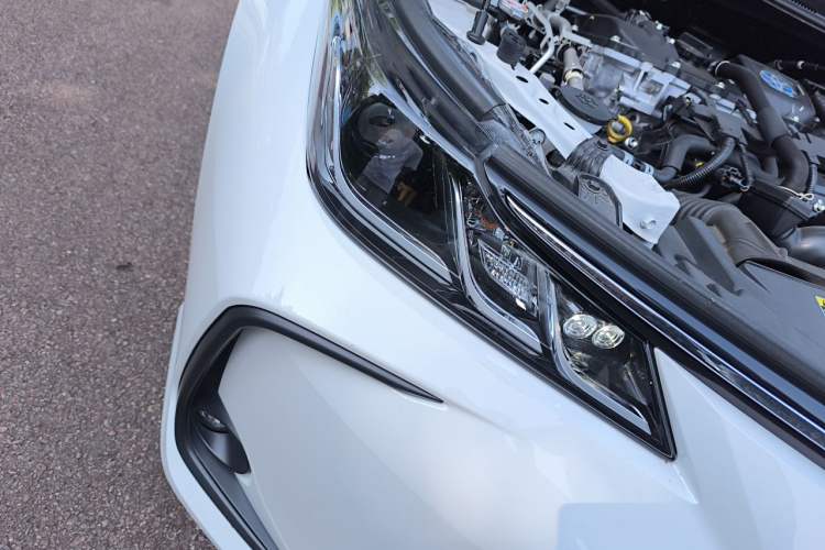 Used Toyota Corolla 2023 1.8L Smart Electric Hybrid Dual-Motor Elite Edition Right Front Headlight