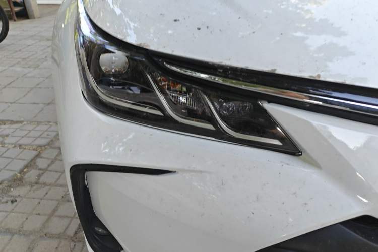 Used Toyota Corolla 2023 1.8L Smart Electric Hybrid Dual-Motor Pioneer Edition Right Front Headlight