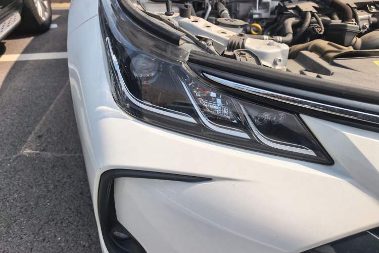 Used Toyota Corolla 2023 1.8L Smart Electric Hybrid Dual-Motor Elite Edition Right Front Headlight